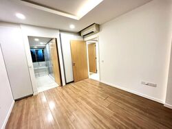 The Lakefront Residences (D22), Condominium #511912131